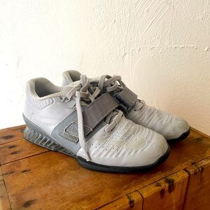 Nike weightlifting sneakers